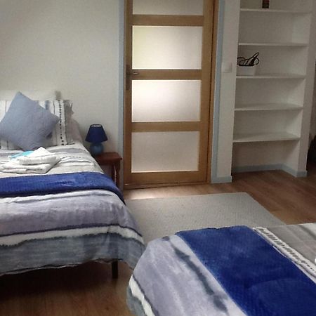 Captivating 2-Bed House With Log Burner In Kérien מראה חיצוני תמונה