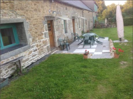 Captivating 2-Bed House With Log Burner In Kérien מראה חיצוני תמונה